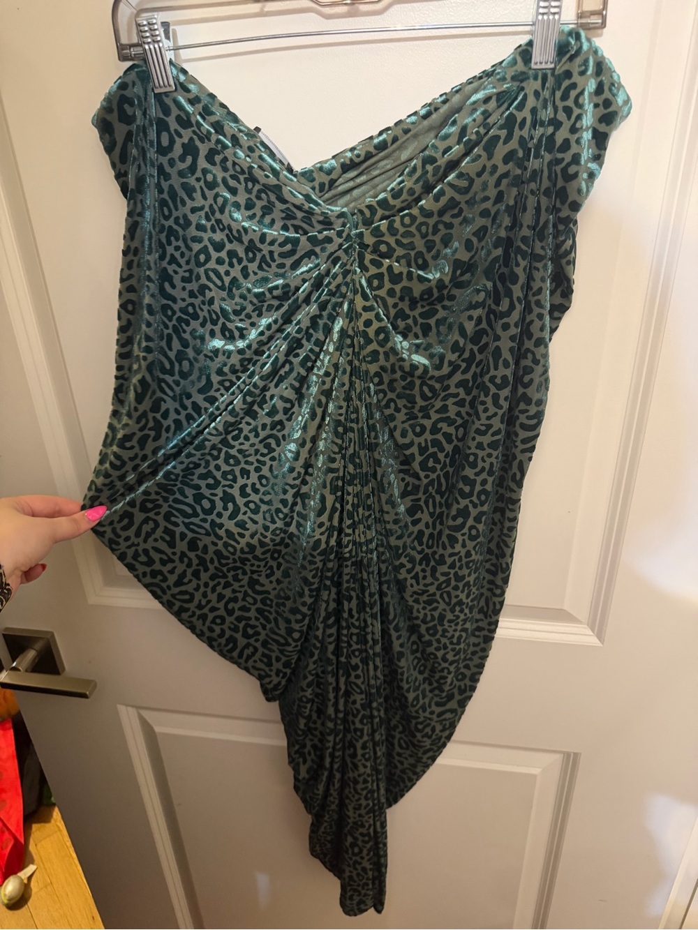 Prettylittlething Green Leopard Print Draped skirt - Picture 3 of 4